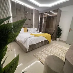 تحقق من التوفر